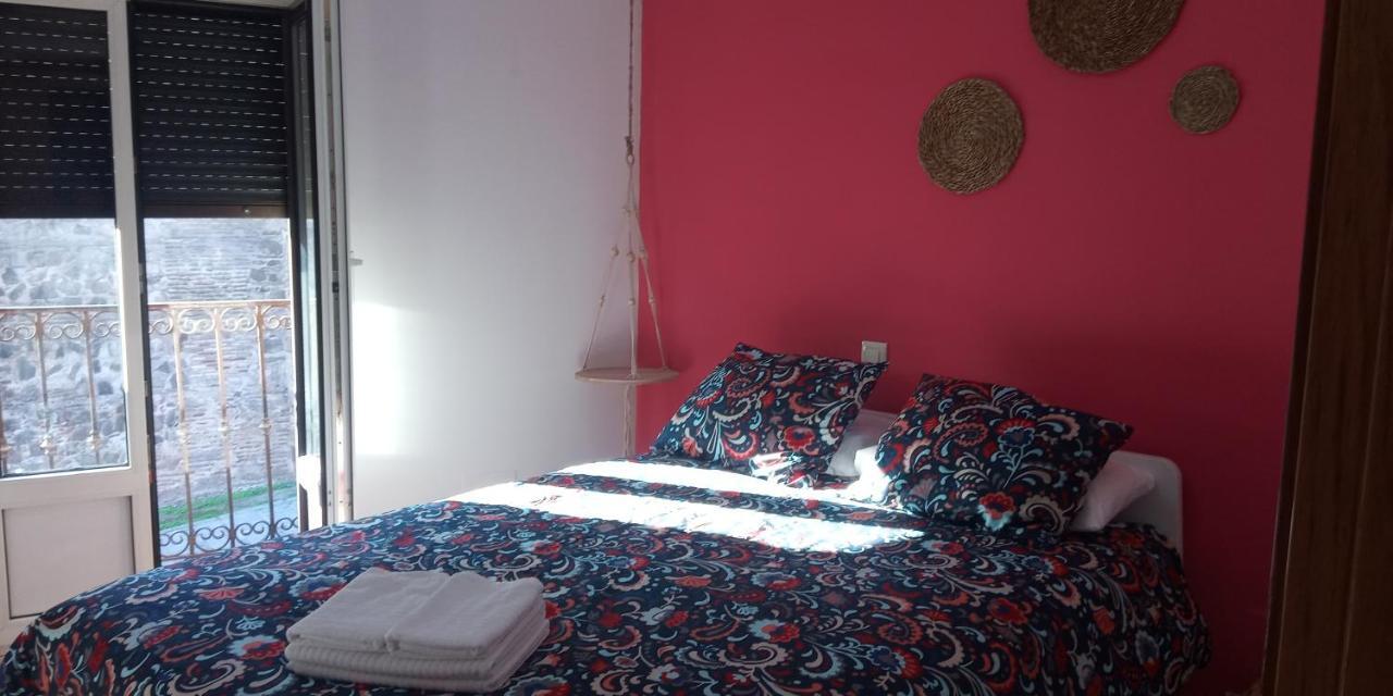 Apartamentos,Puerta De Bisagra-Parking Gratis Tolède Extérieur photo